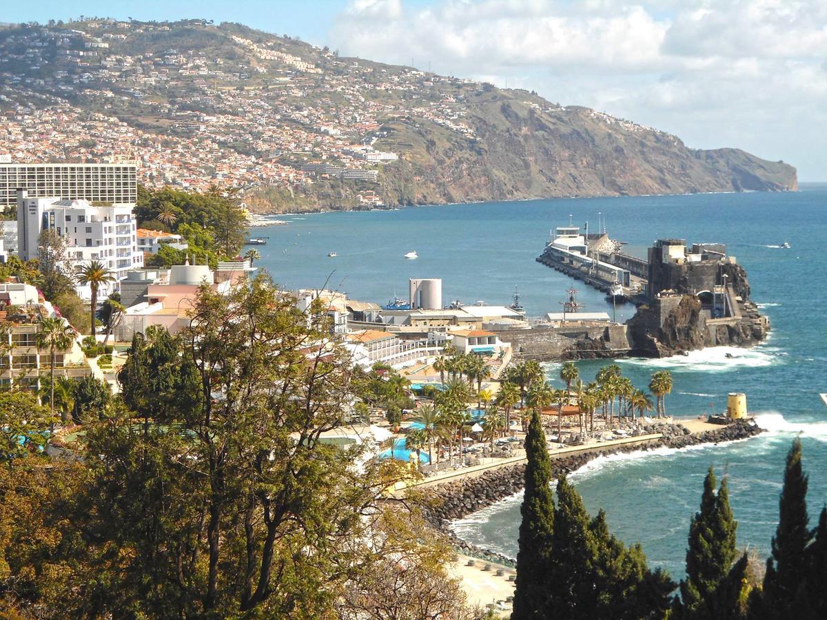 Miramar With Pool By Hr Madeira Apartment